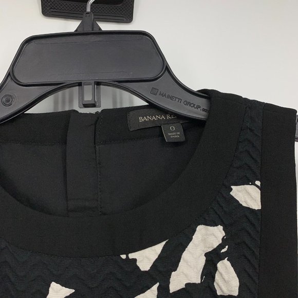 Banana Republic Dress Black White Textured Floral Fit Flare Sleeveless - Picture 6 of 13